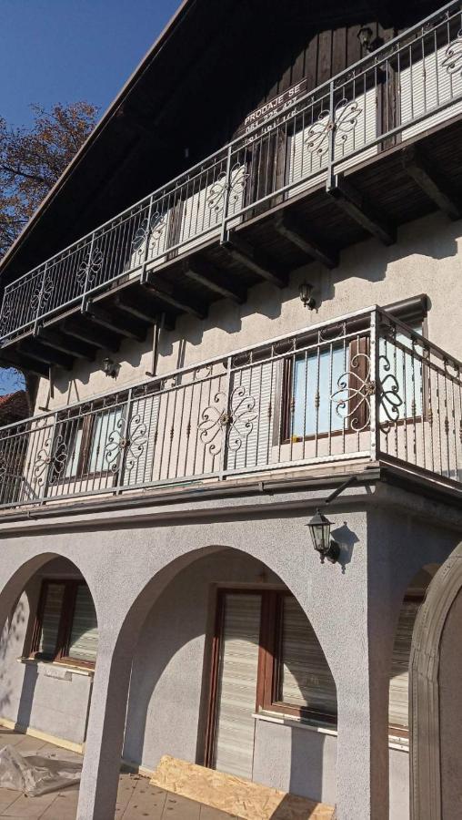 Apartman Sadija SJJ Exteriör bild